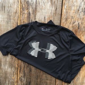 Youth XL Under Armour Loose Heatgear tee